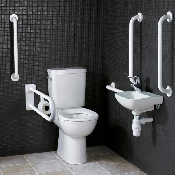 Armitage Shanks Doc M Right Clsoe Coupled Pack With White Rails