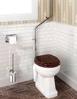 White High-Level WC Pan With Cistern And Angled Flush Pipe Kit